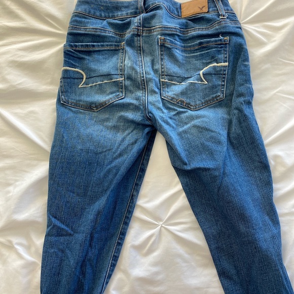 non ripped american eagle blue jeans - Picture 2 of 3